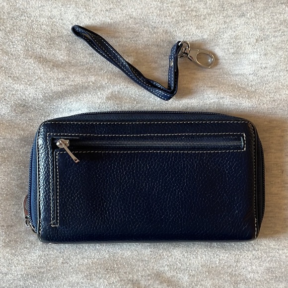 Italian Wallet w/ Detachable Wrist Strap - Picture 5 of 5